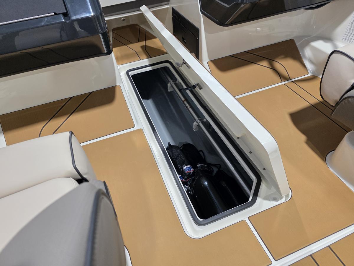 Bayliner V20 Outboard Te koop bij Bomert watersport Giethoorn