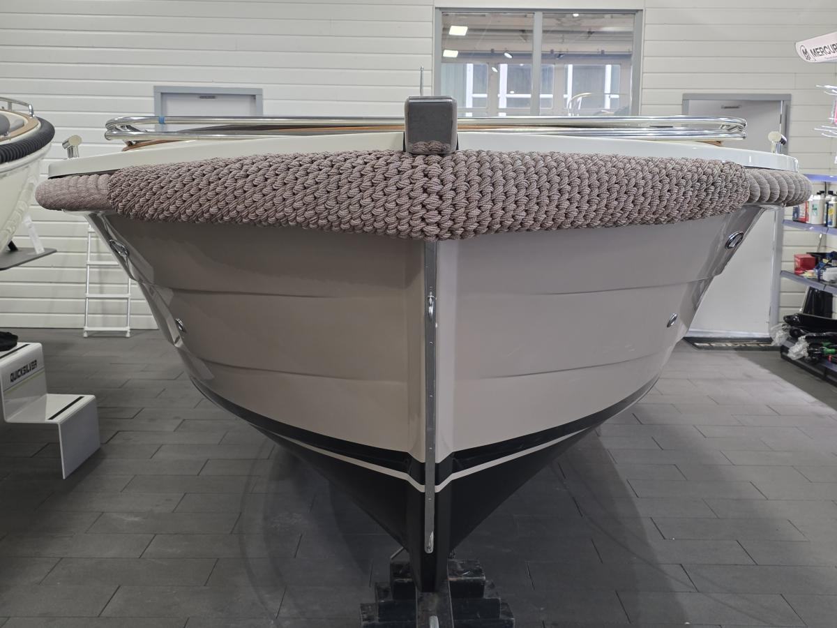 Antaris Connery 22 Te koop bij Bomert watersport Giethoorn