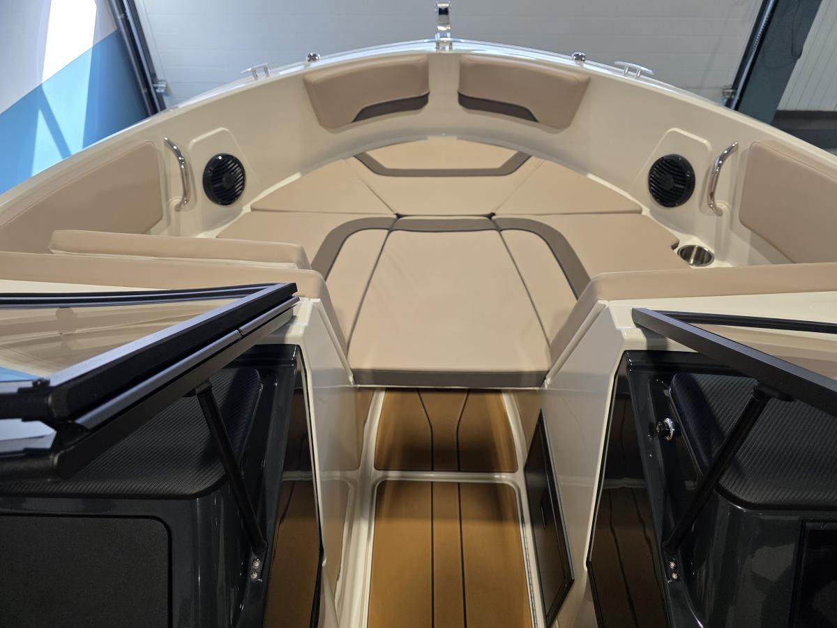 Bayliner V20 Outboard Te koop bij Bomert watersport Giethoorn