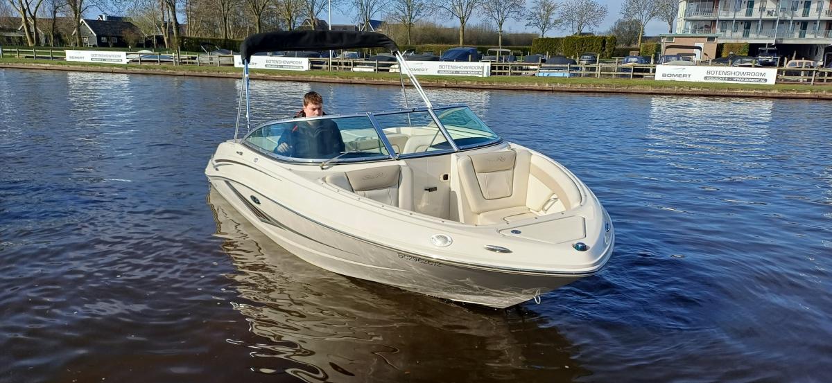 Te koop Sea Ray SLX 210 Sportboten | Bomert Watersport