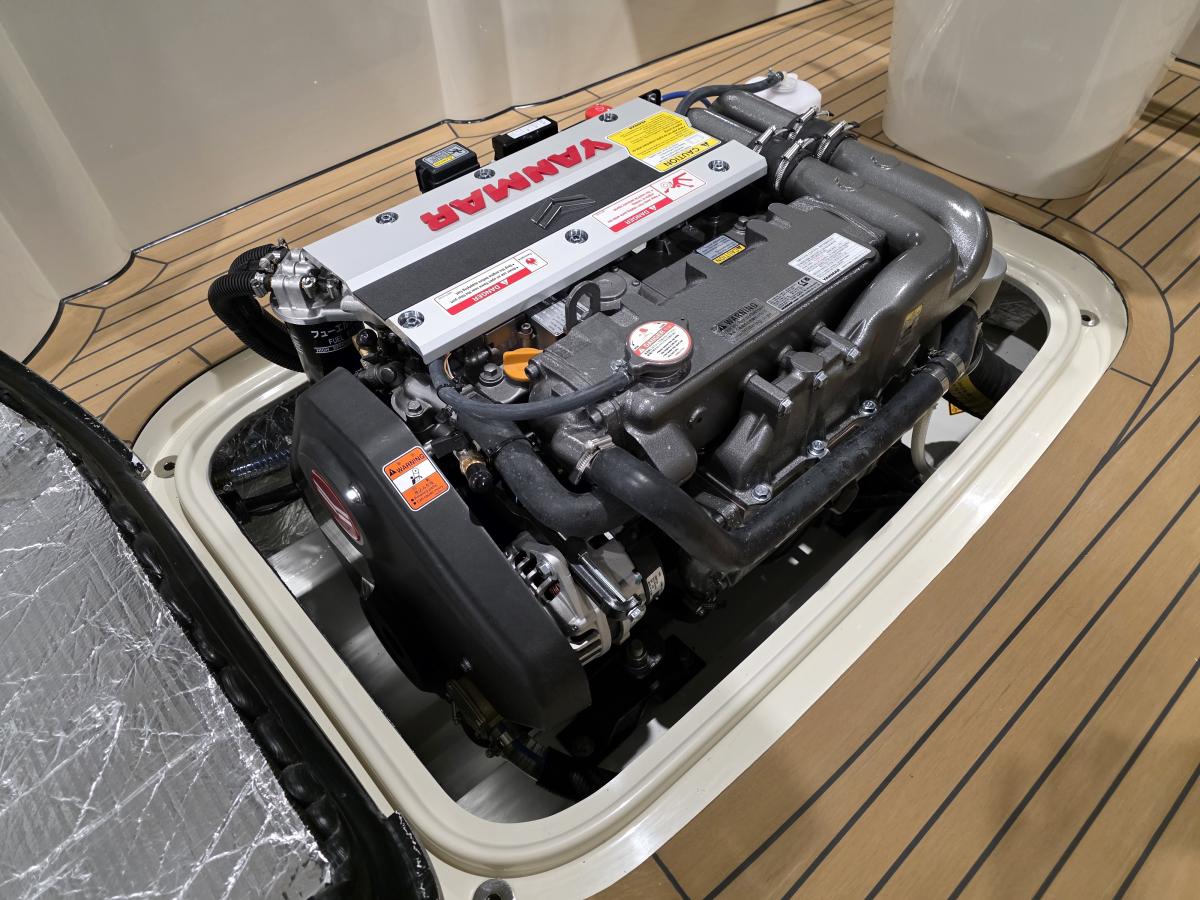 Antaris Seventy5 Te koop bij Bomert watersport Giethoorn