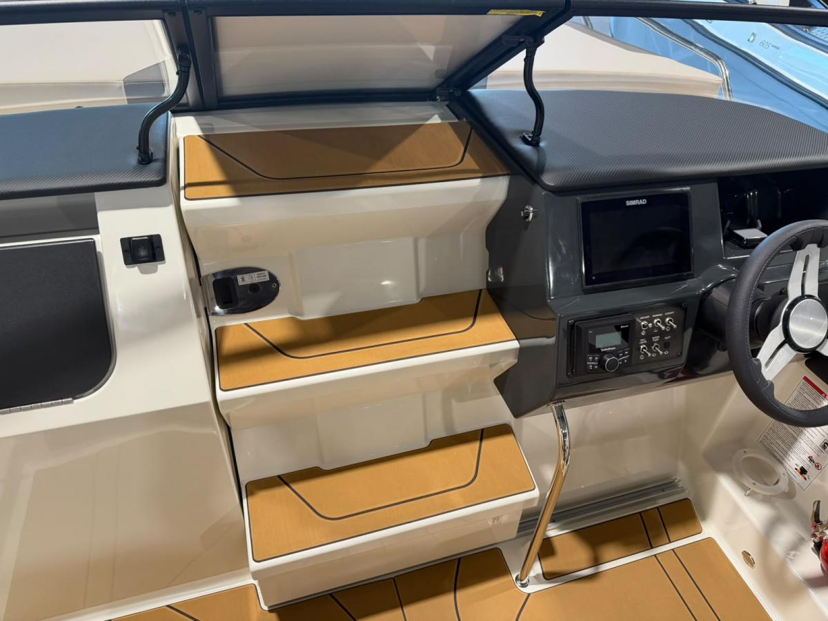 Bayliner C21 Te koop bij Bomert watersport Giethoorn