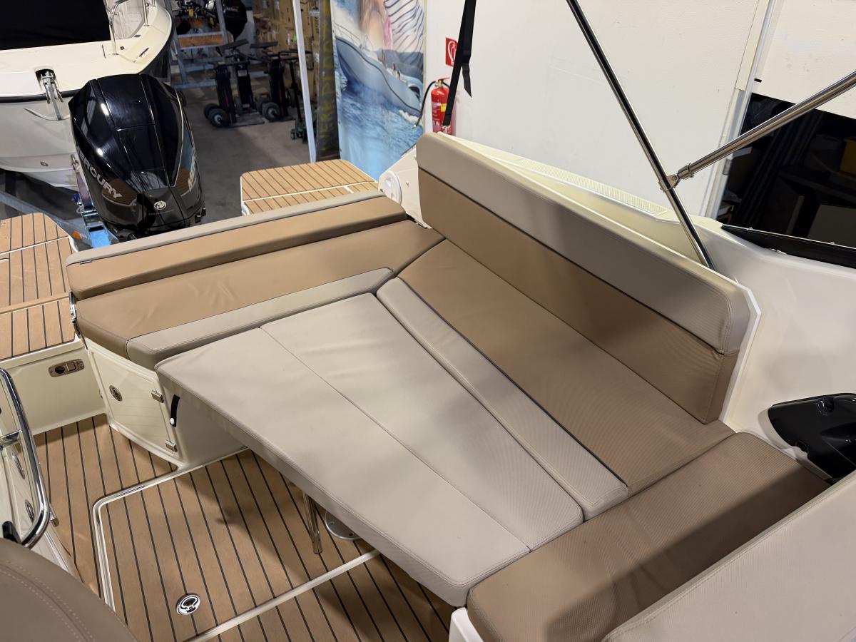 Quicksilver 755 Cruiser Te koop bij Bomert watersport Giethoorn