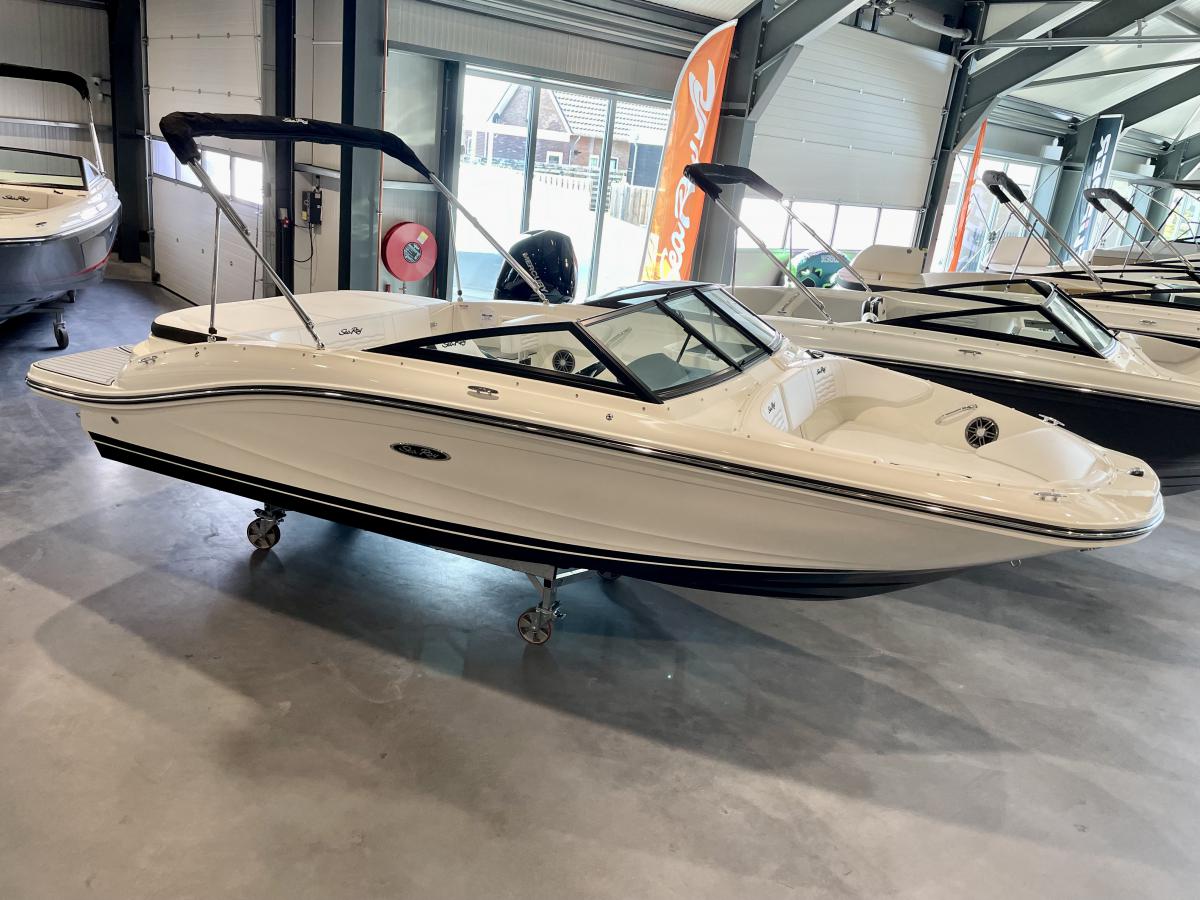 Te koop Sea Ray SPX 190 Outboard Sportboten | Bomert Watersport