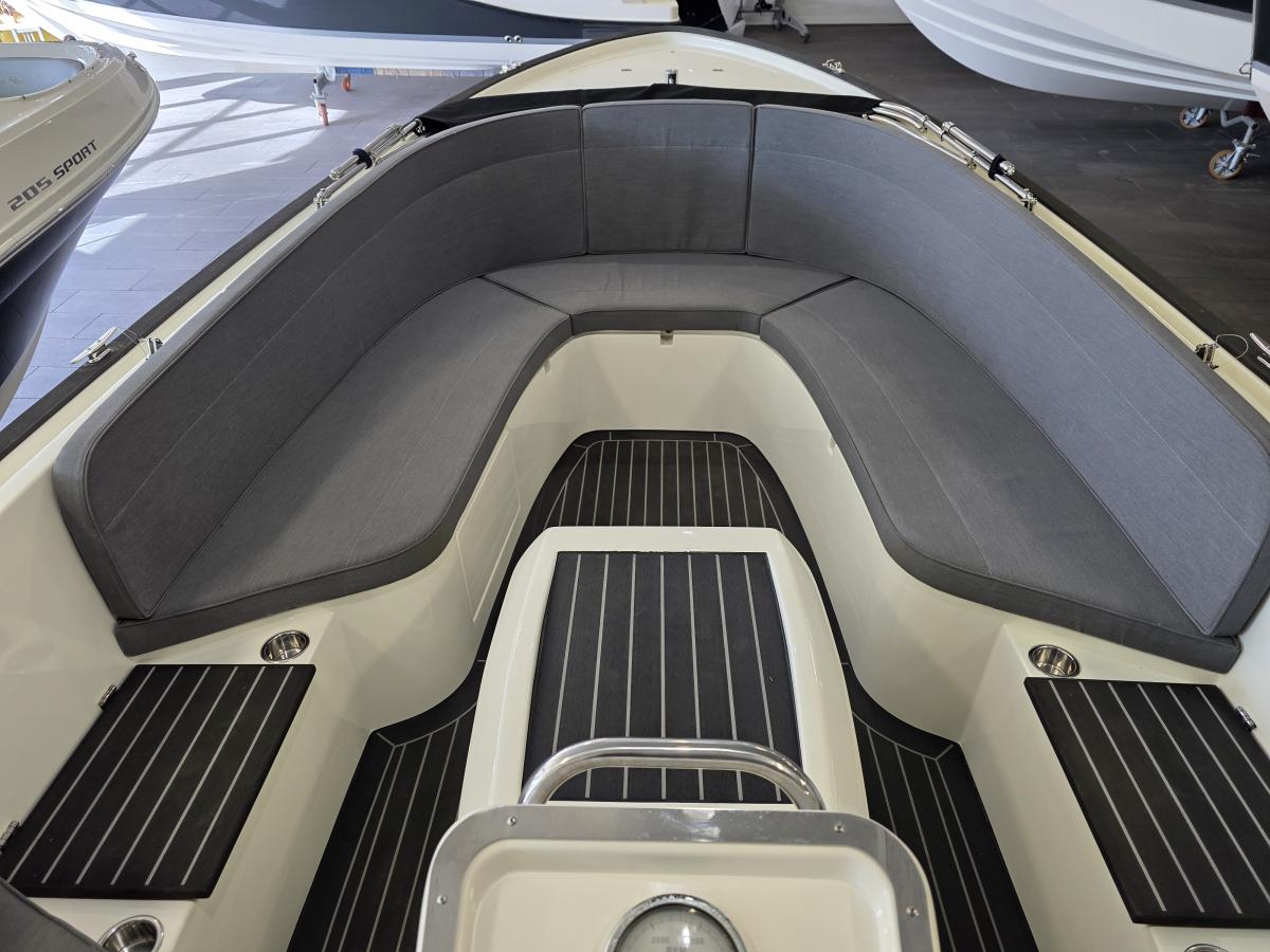 Antaris Fifty5 Te koop bij Bomert watersport Giethoorn