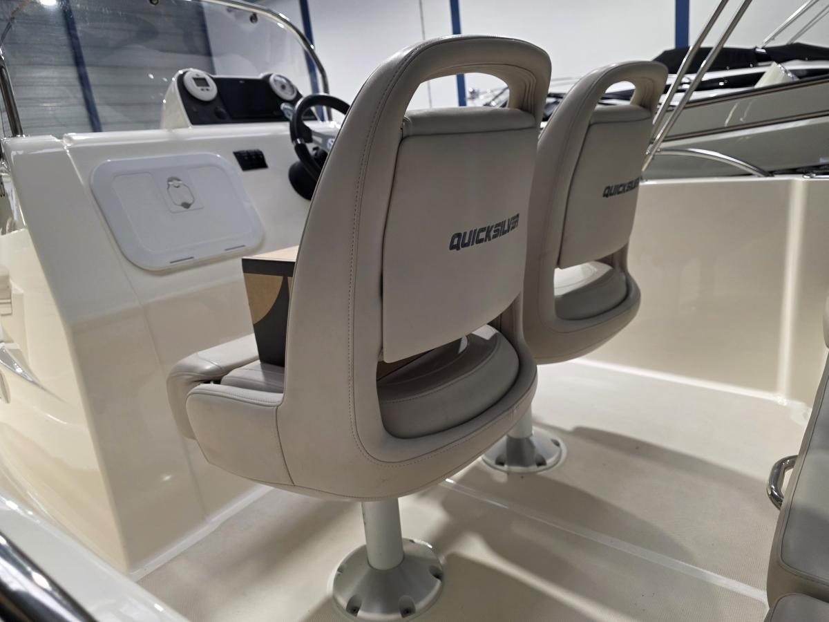 Quicksilver 535 Te koop bij Bomert watersport Giethoorn