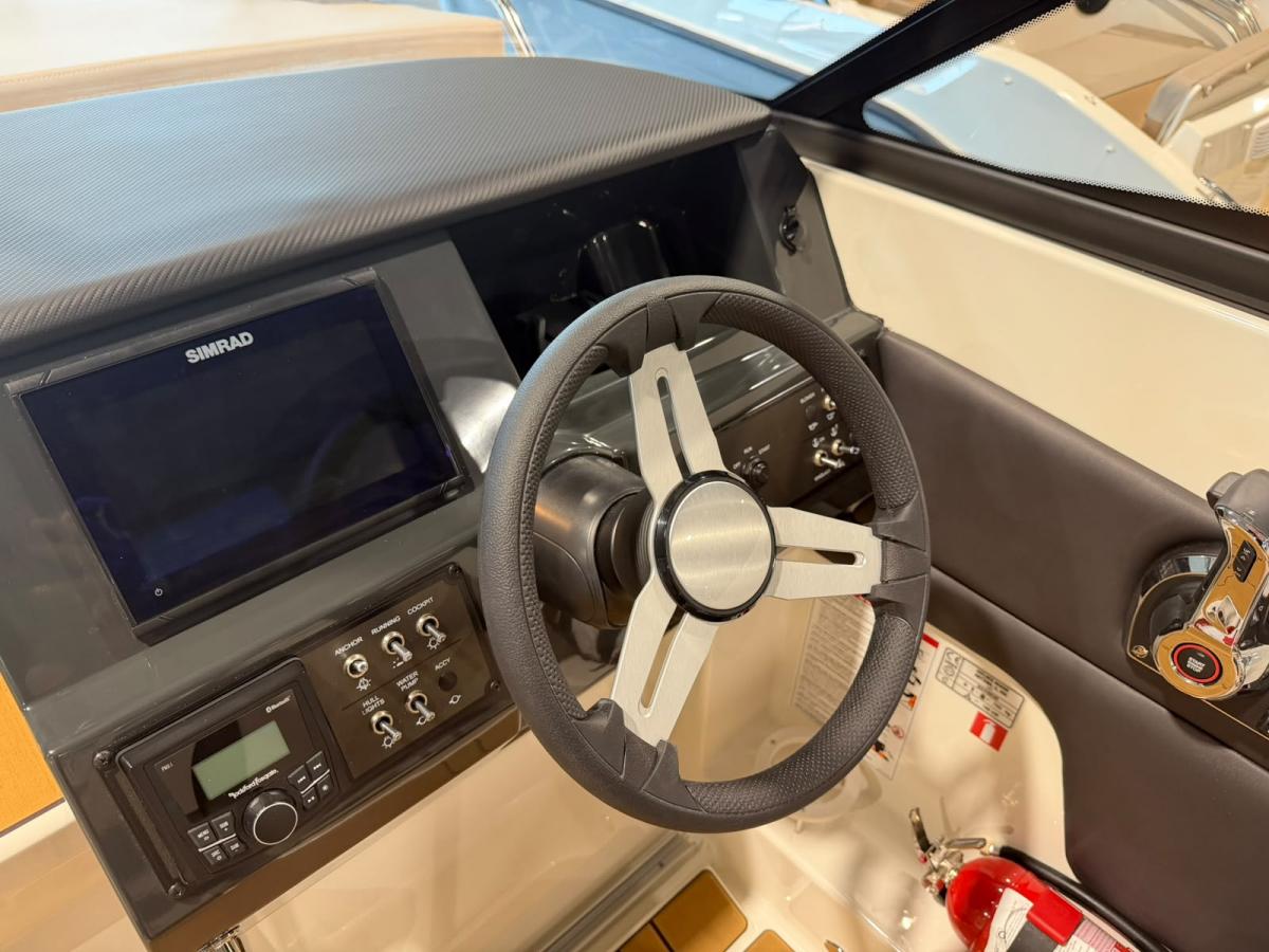 Bayliner C21 Te koop bij Bomert watersport Giethoorn
