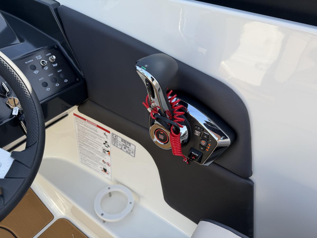 Bayliner V20 Outboard Te koop bij Bomert watersport Giethoorn
