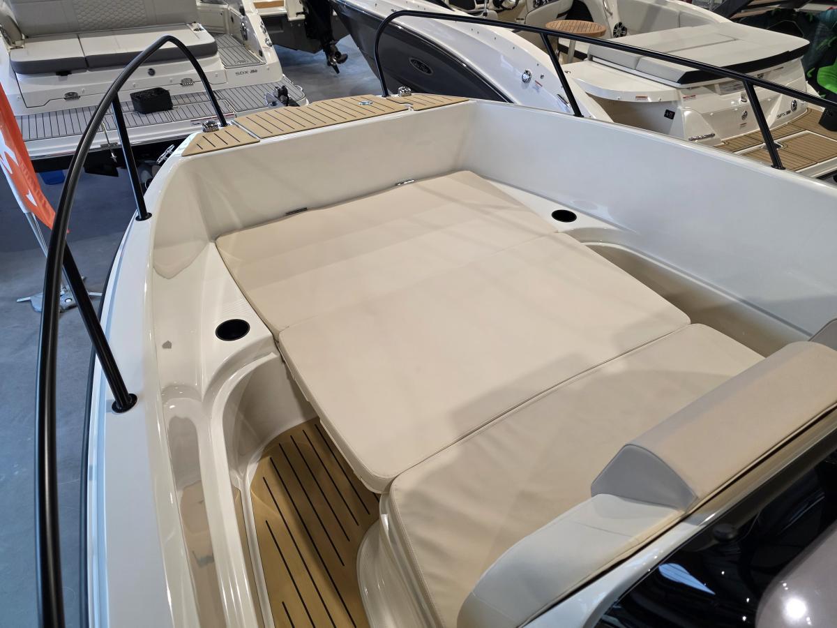 Quicksilver 705 Open Te koop bij Bomert watersport Giethoorn