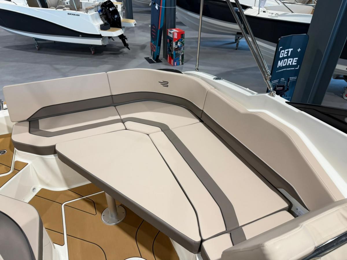 Bayliner C21 Te koop bij Bomert watersport Giethoorn