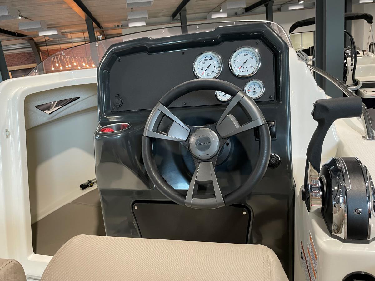 Quicksilver  505 Cabin Te koop bij Bomert watersport Giethoorn