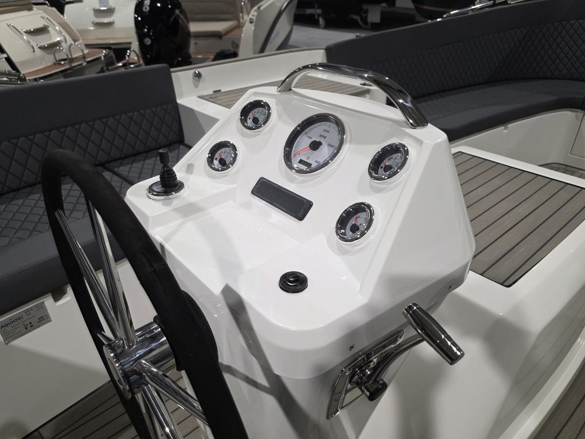 Antaris Sixty7 Te koop bij Bomert watersport Giethoorn