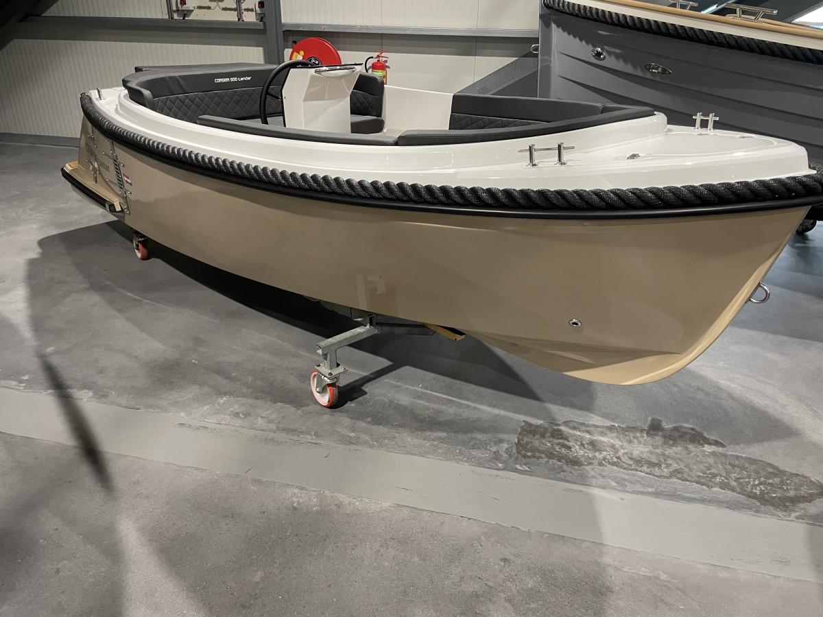 Corsiva 500 Tender Te koop bij Bomert watersport Giethoorn