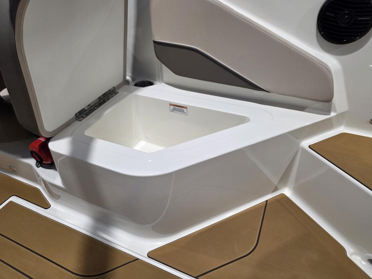 Bayliner V20 Outboard Te koop bij Bomert watersport Giethoorn