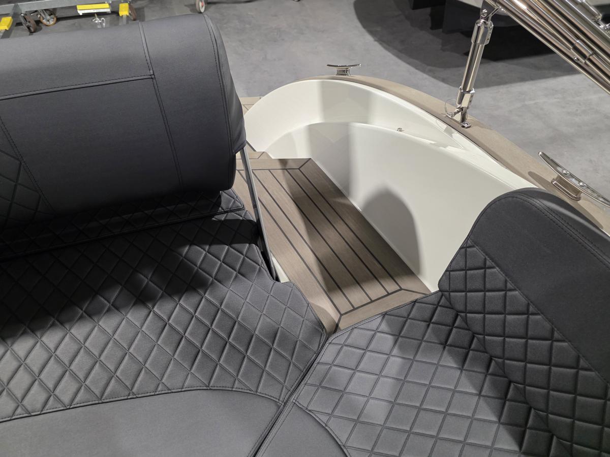 Antaris Sixty7 Te koop bij Bomert watersport Giethoorn