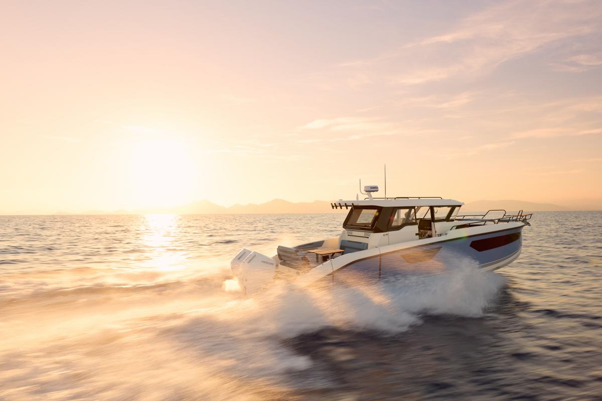 Navan C38 Te koop bij Bomert watersport Giethoorn