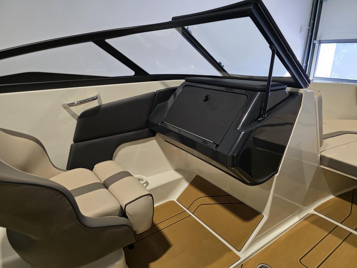 Bayliner V20 Outboard Te koop bij Bomert watersport Giethoorn
