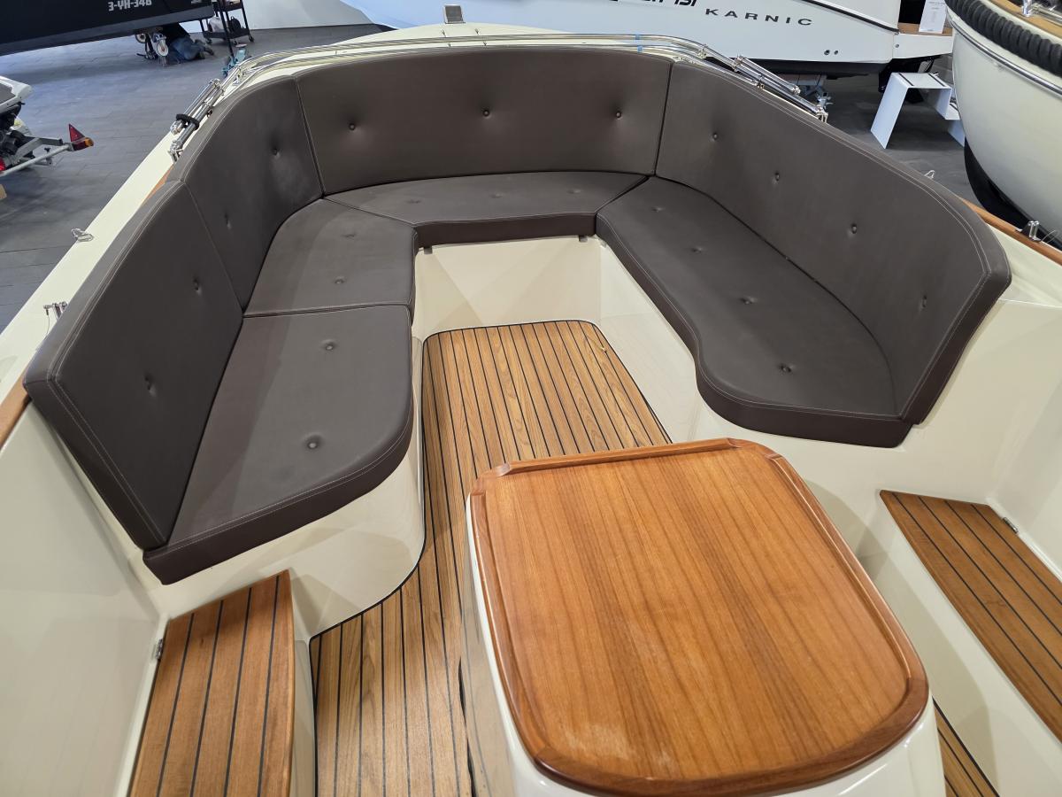 Antaris Connery 22 Te koop bij Bomert watersport Giethoorn