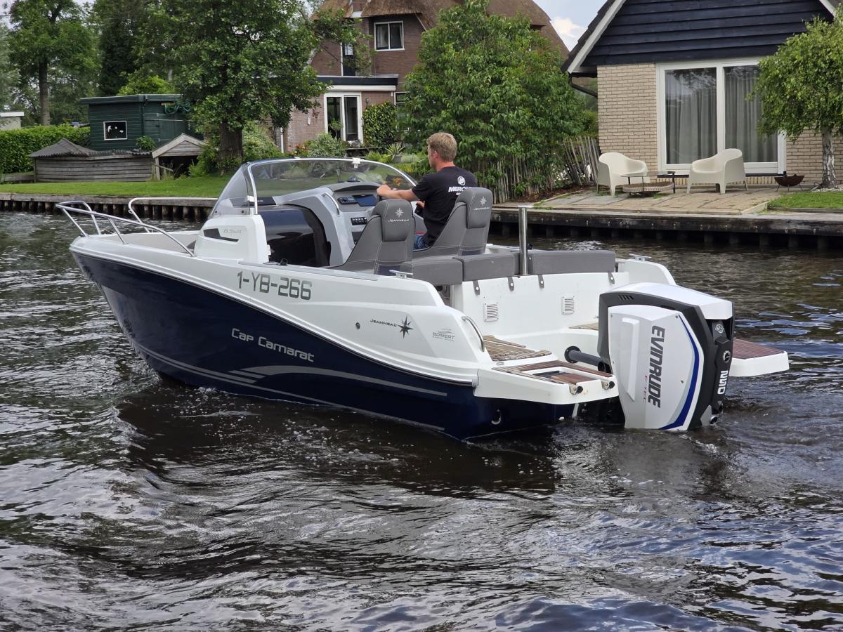Cap Camarat 6.5 WA Te koop bij Bomert watersport Giethoorn