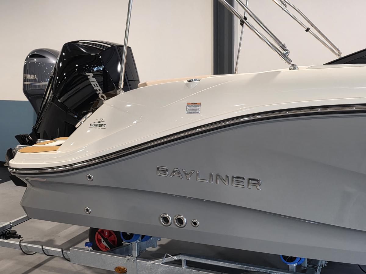Bayliner V20 Outboard Te koop bij Bomert watersport Giethoorn