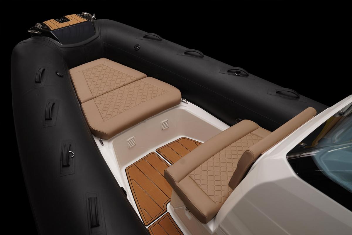 Brig Eagle 6.7 Te koop bij Bomert watersport Giethoorn