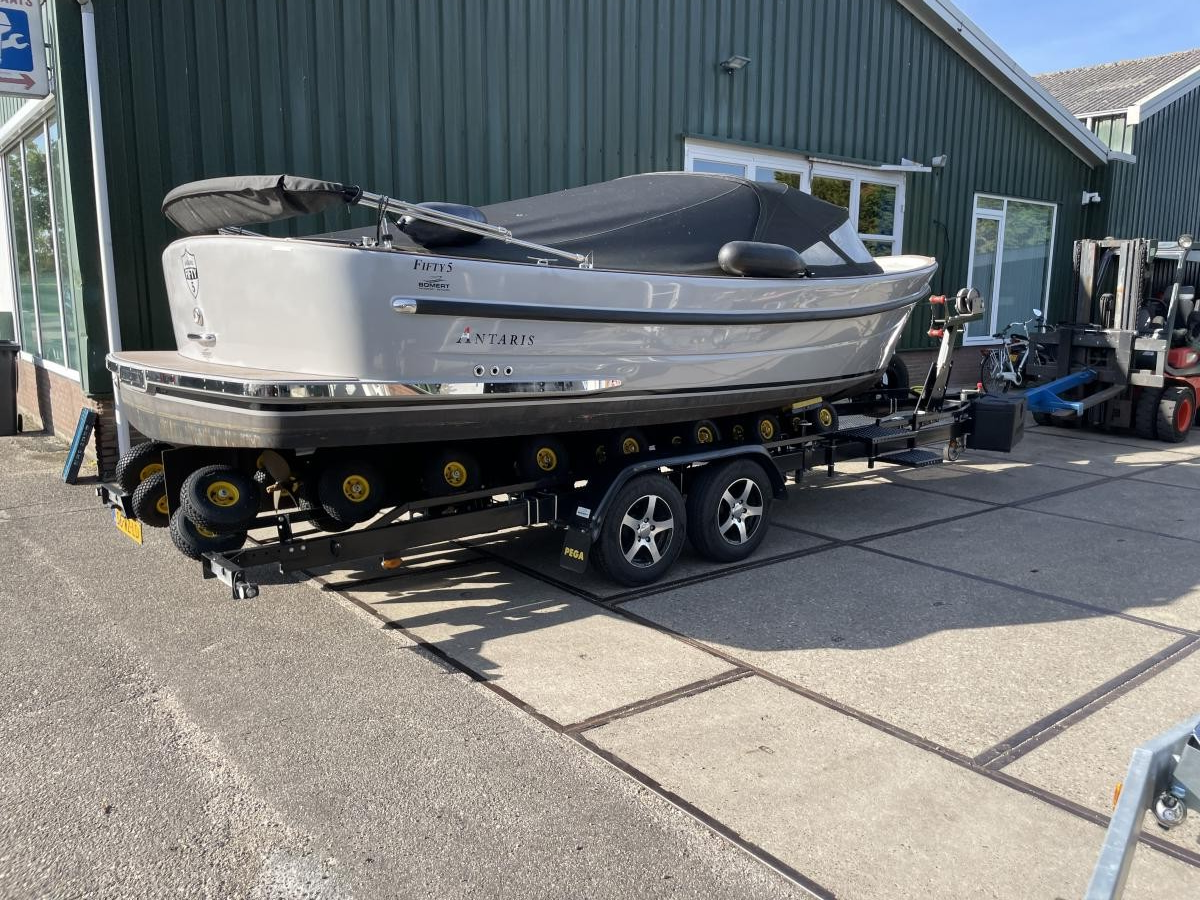 Te koop Antaris Fifty5 Sloepen | Bomert Watersport