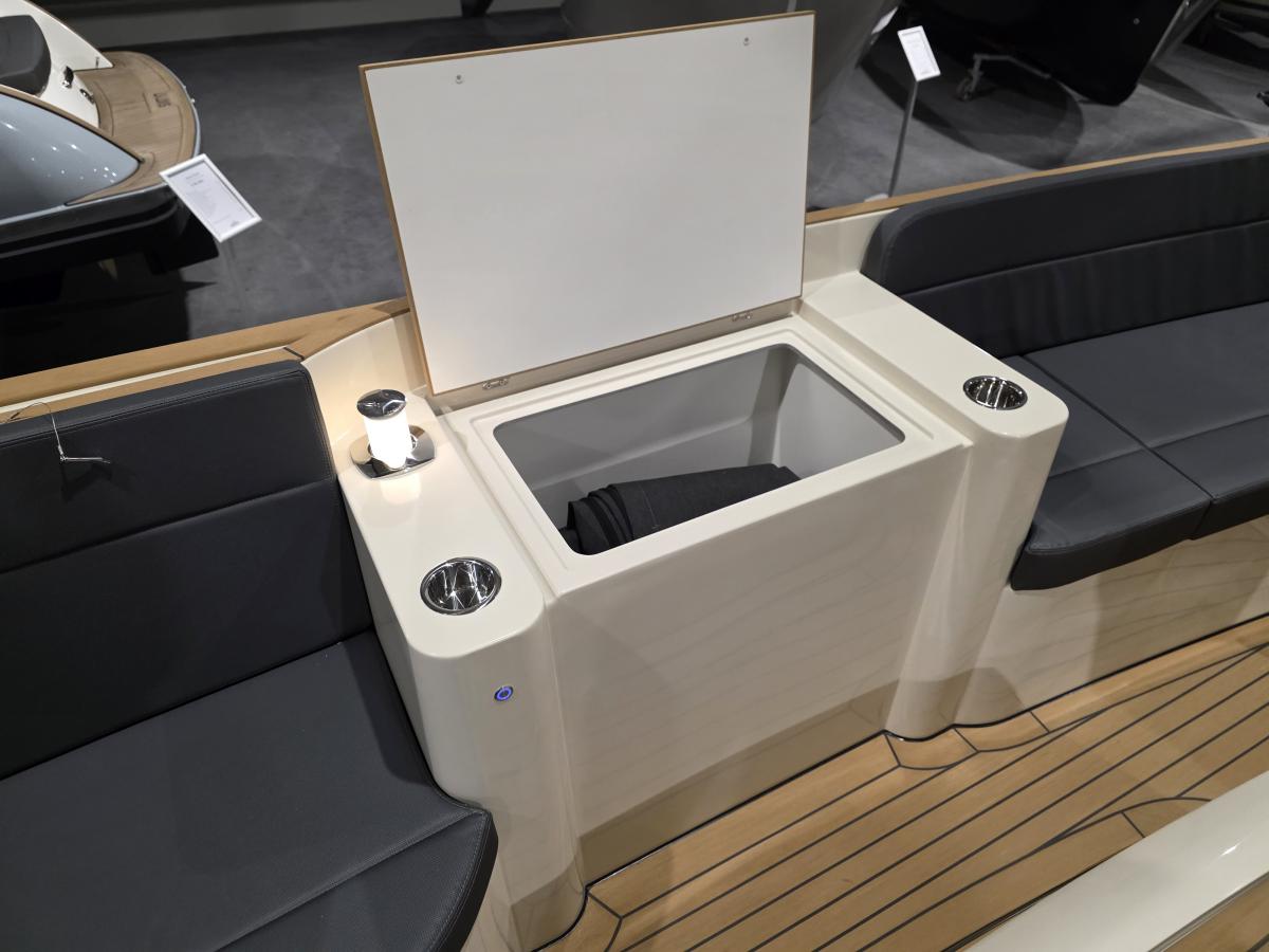 Antaris Seventy5 Te koop bij Bomert watersport Giethoorn