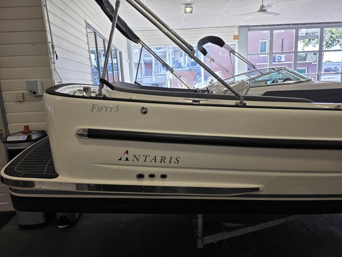 Antaris Fifty5 Te koop bij Bomert watersport Giethoorn